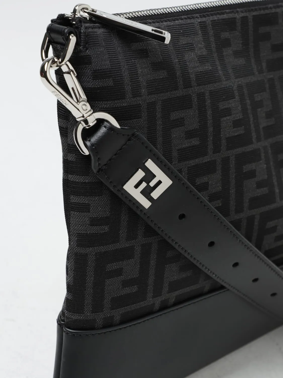 Bolsos hombre Fendi