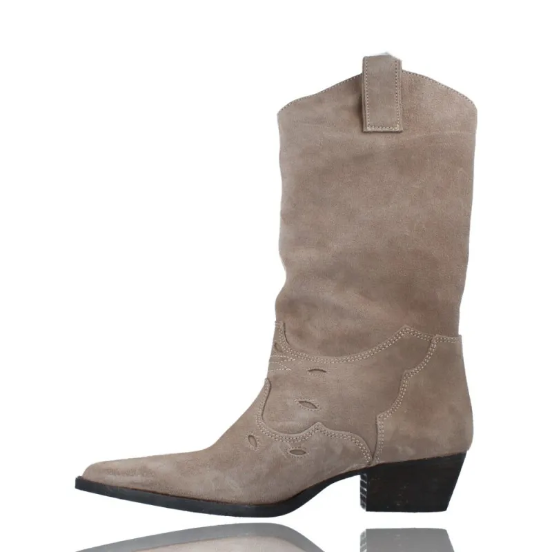 Botas Casual Camperas o Tejanas de Piel para Mujeres de Calzados Vesga 12418