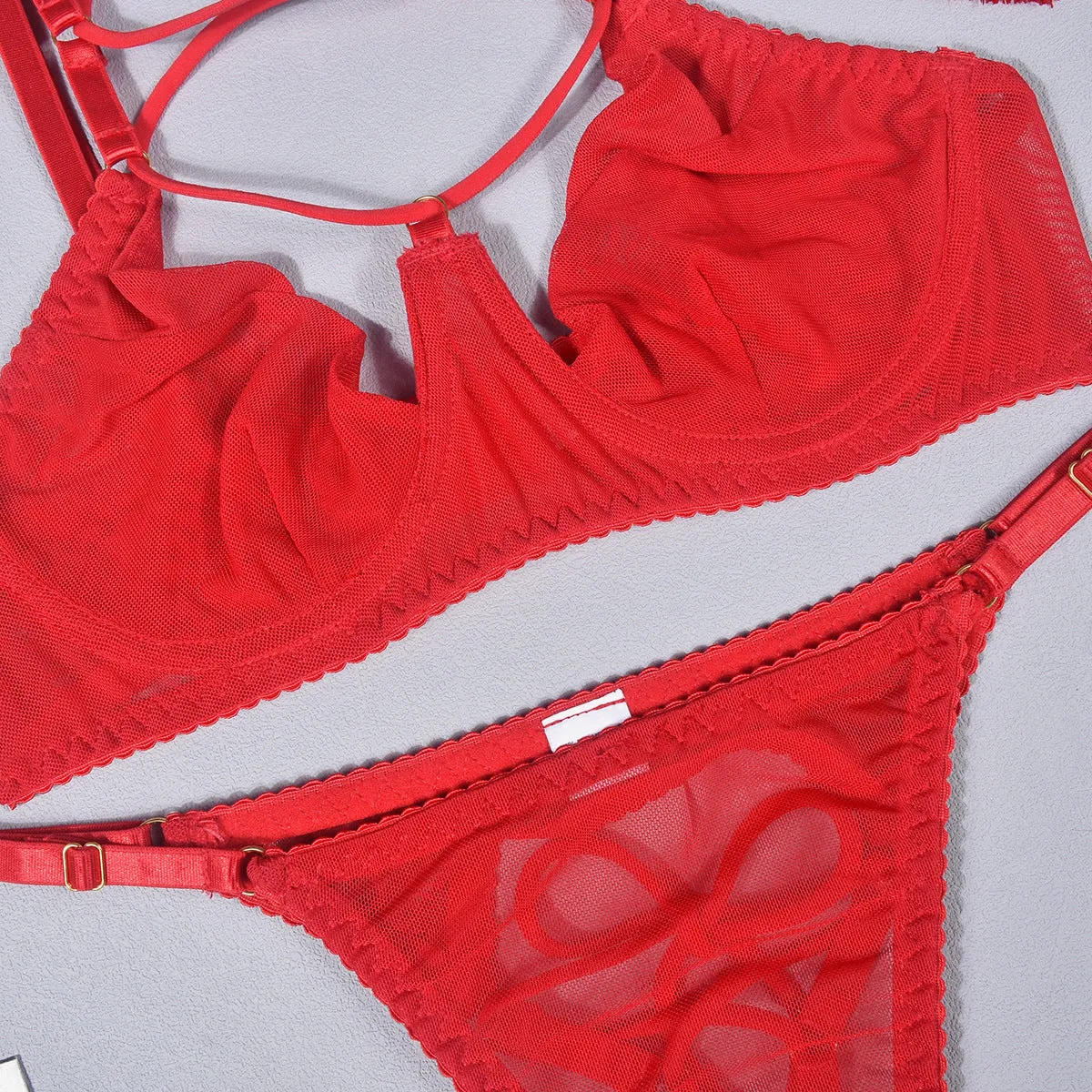 Conjunto de lencería roja Maricel