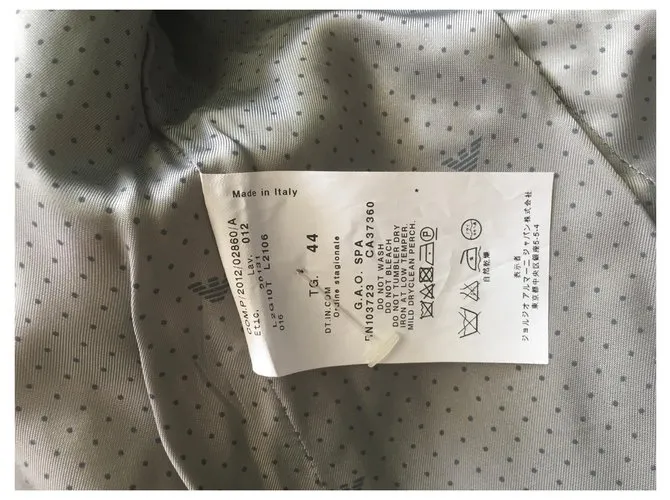 Emporio Armani Excelente chaqueta corta estructurada Gris 