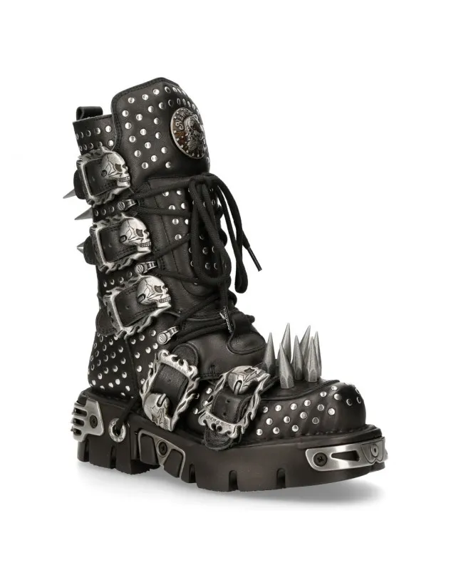 ESPECTACULARES BOTAS DE CUERO NEGRO CON PINCHOS DE NEWROCK