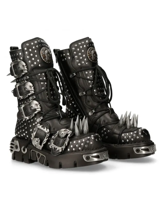 ESPECTACULARES BOTAS DE CUERO NEGRO CON PINCHOS DE NEWROCK