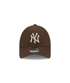 Gorra New Era League Essentials 9FORTY New York Yankees Dark Brown Hombre