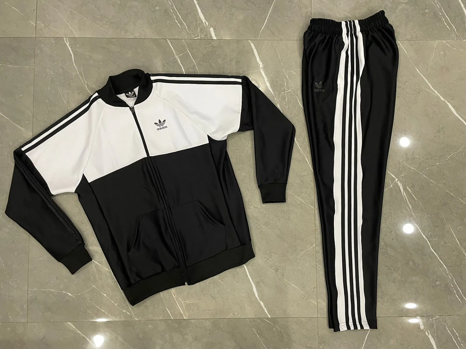 N3700 Conjunto Adidas negro blanco deportivo para hombre