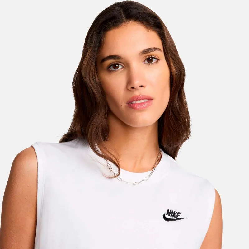 Nike Sportswear Club T-shirt FV5505-100