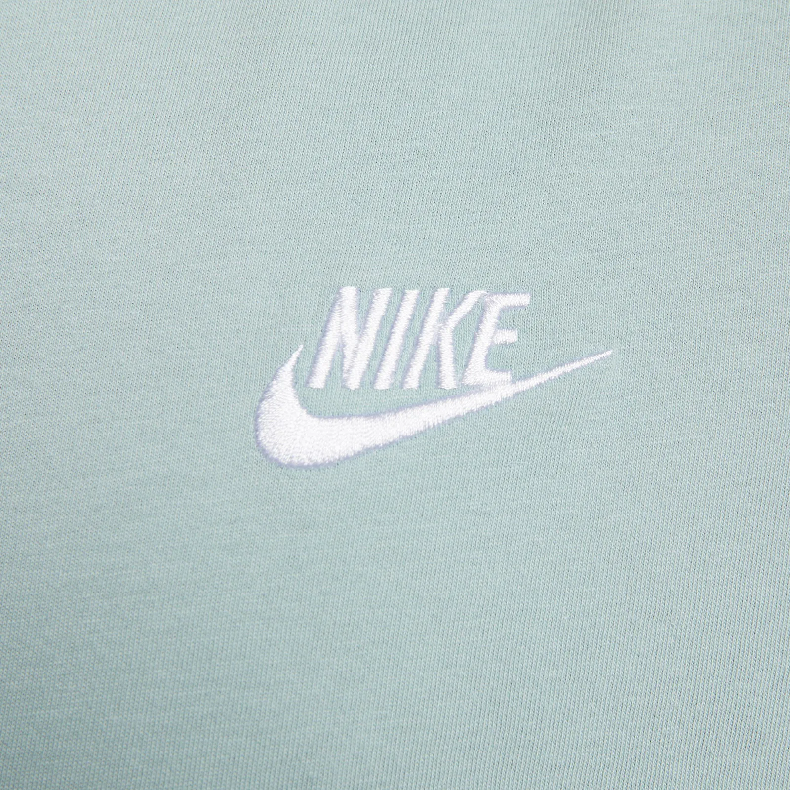 Nike Tee Sportswear Club