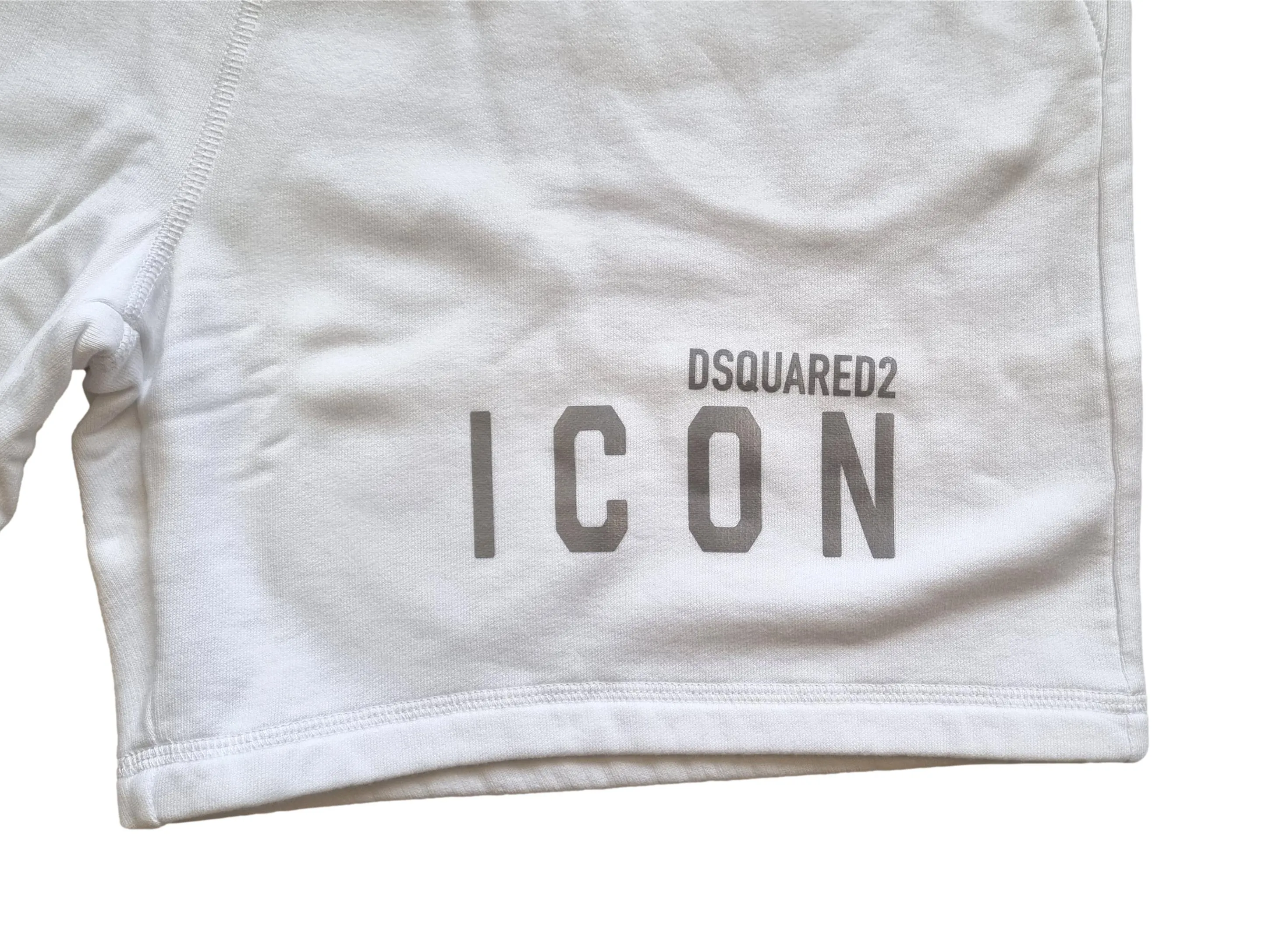 Pantalón corto de hombre DSQUARED2 icon S79MU0015 blanco-plateado Talla L