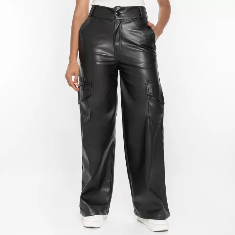 Pantalón en efecto cuero AX-2249 negro