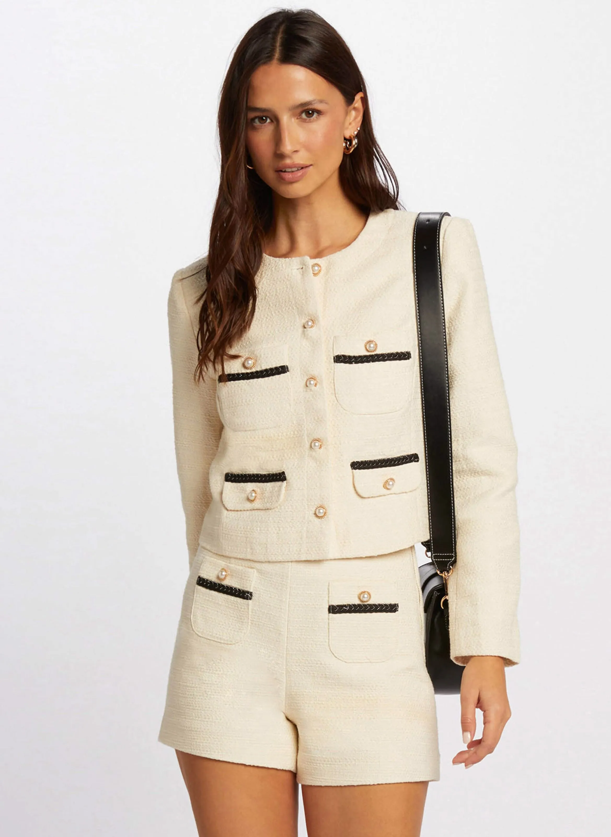 VAKER - Chaqueta entallada cuello redondo de tweed en blanco